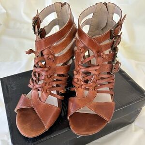 Boutique 9 Tan Strappy Sandals, size 8